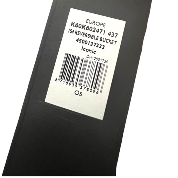 NWT Calvin Kline cobalt blue and tan reversible bucket bag - purse - Picture 6 of 10